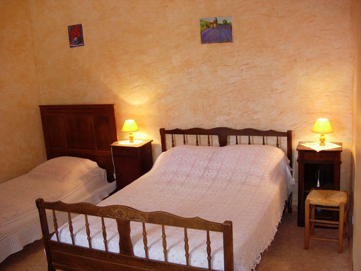 Location de gites Les Sources Chambonas/Les Vans Chambre photo